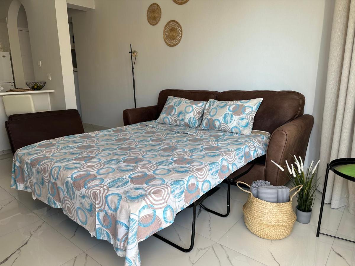 Sea View Apartment Near The Beach Paphos Kültér fotó